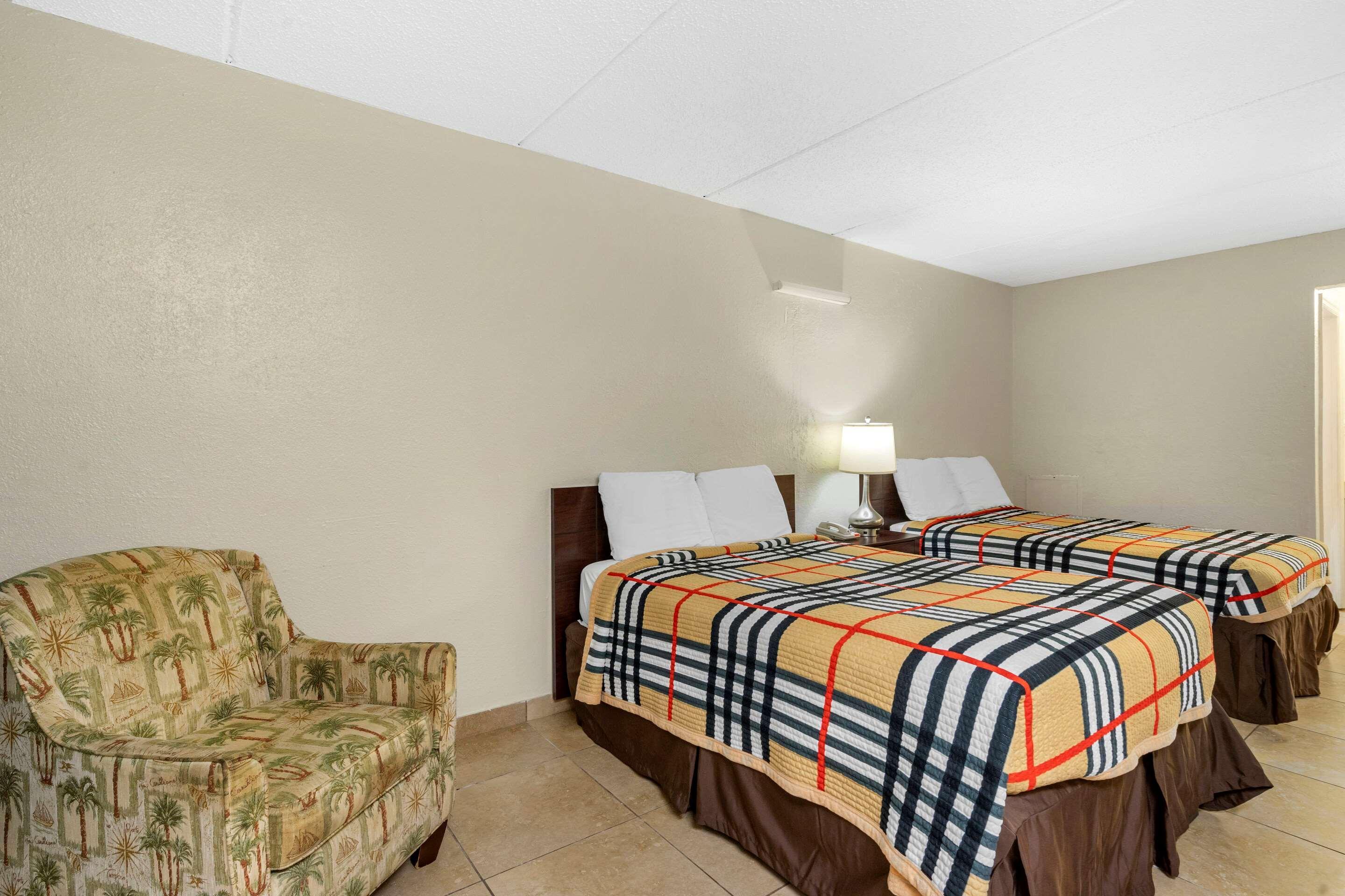Rodeway Inn Clearwater-Dunedin Eksteriør billede