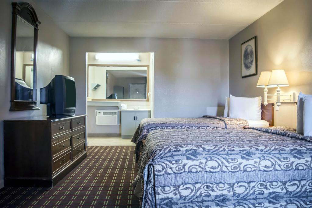 Rodeway Inn Clearwater-Dunedin Eksteriør billede